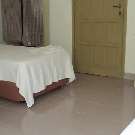 Hotel Club La Perla 2*