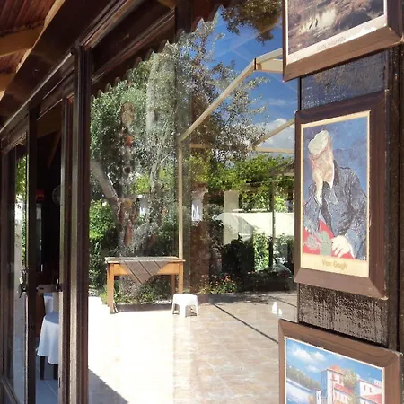 Hotel Club La Perla 2*